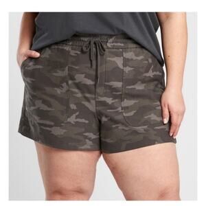 ATHLETA Camo Farallon Shorts